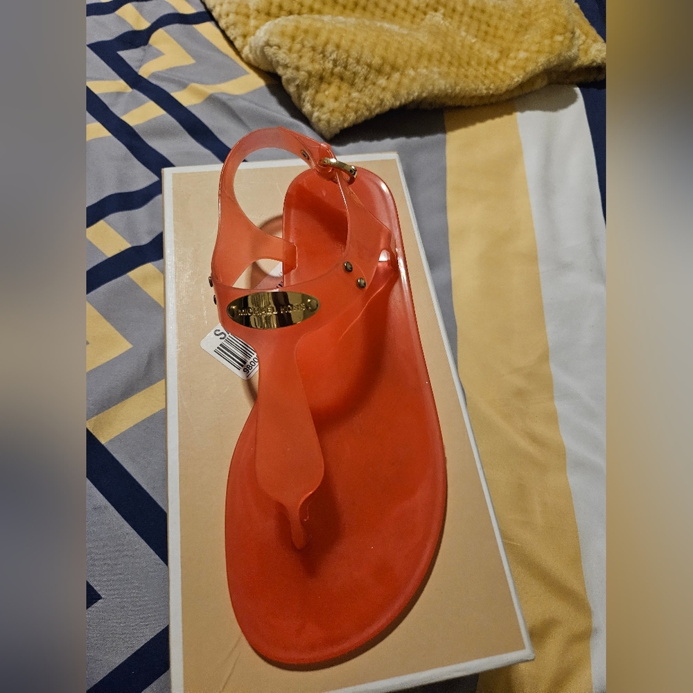 MK sandal